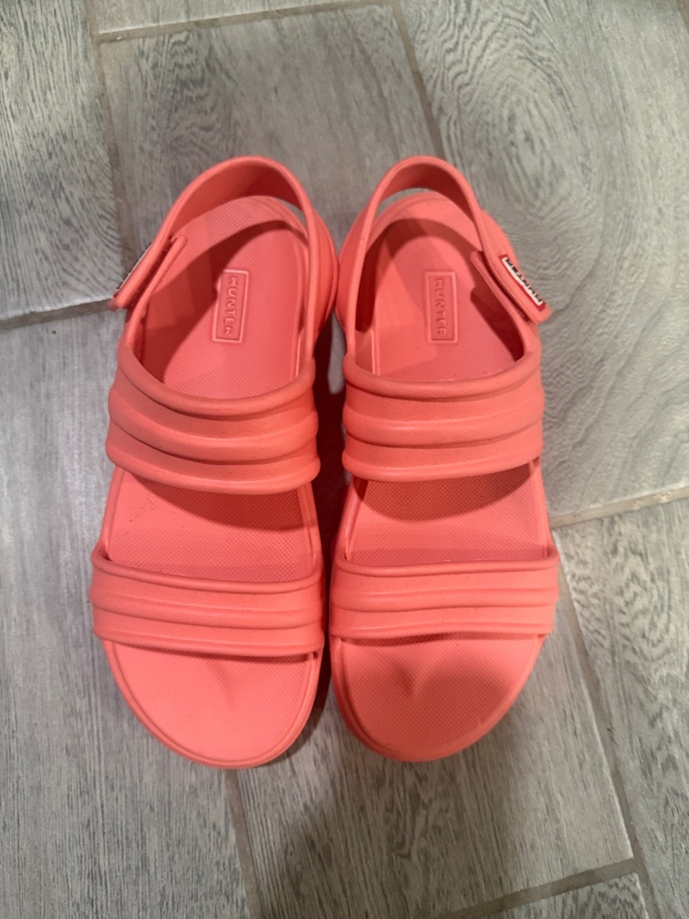 Hunter Coral Pink Strappy Slide Sandals